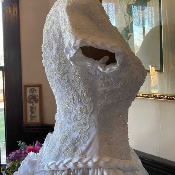 Mon Cherie Modest Bridal Gown. Beautiful Beaded Bodice with braided satin trim - Picture 5 of 10